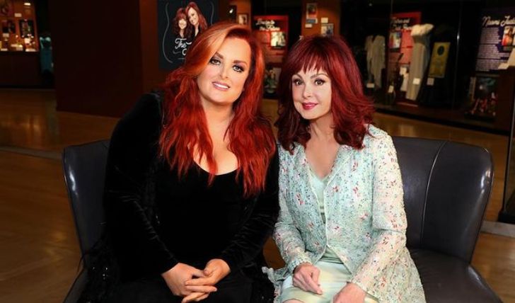 Grammy Winner Naomi Judd Dead at 76